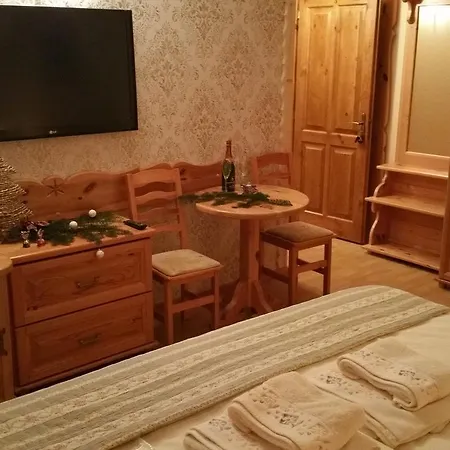 Kwiaty Tatr Nocleg ze śniadaniem 3*
